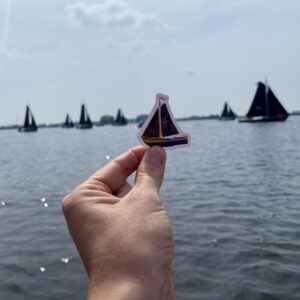 Alternative view of Sticker Botter
